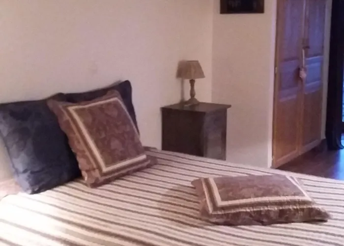 La Grange Aux Loirs Couette-café 3*